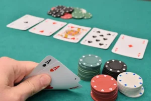 Hướng dẫn chơi Poker Texas Holdem chi tiết cho tân binh